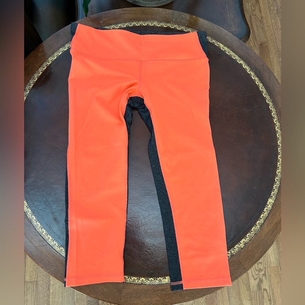 GapFit Two-Tone Running Crops